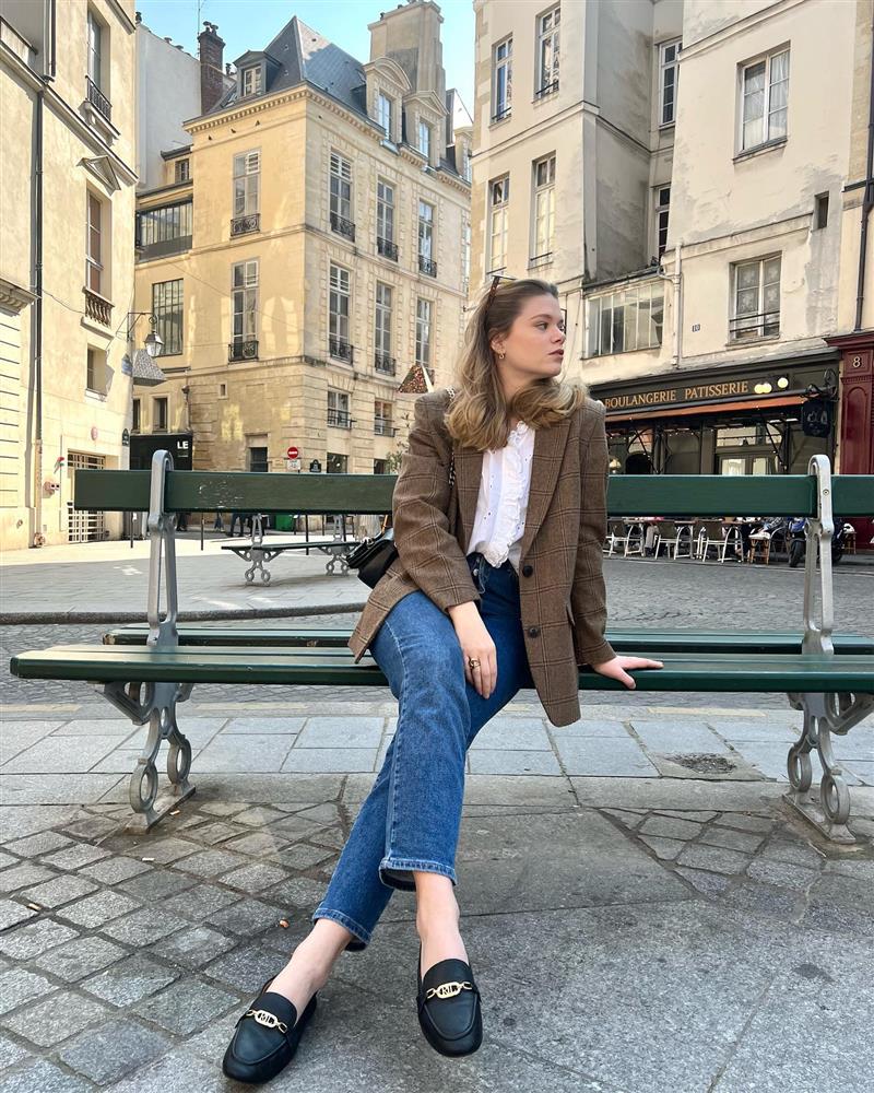 5 kiểu giày thanh lịch được phụ nữ Pháp diện thường xuyên-5