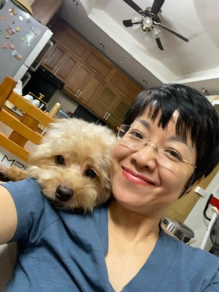 Cuộc sống đơn thân không hề cô đơn của MC Thảo Vân-10