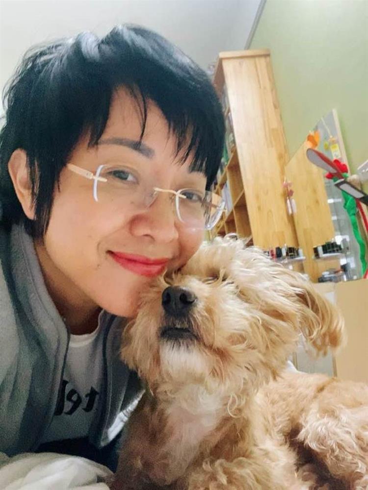 Cuộc sống đơn thân không hề cô đơn của MC Thảo Vân-9