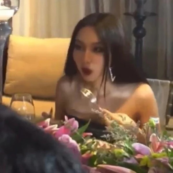 Hoa hậu Thùy Tiên và những khoảnh khắc ăn uống bình dị đáng yêu-2