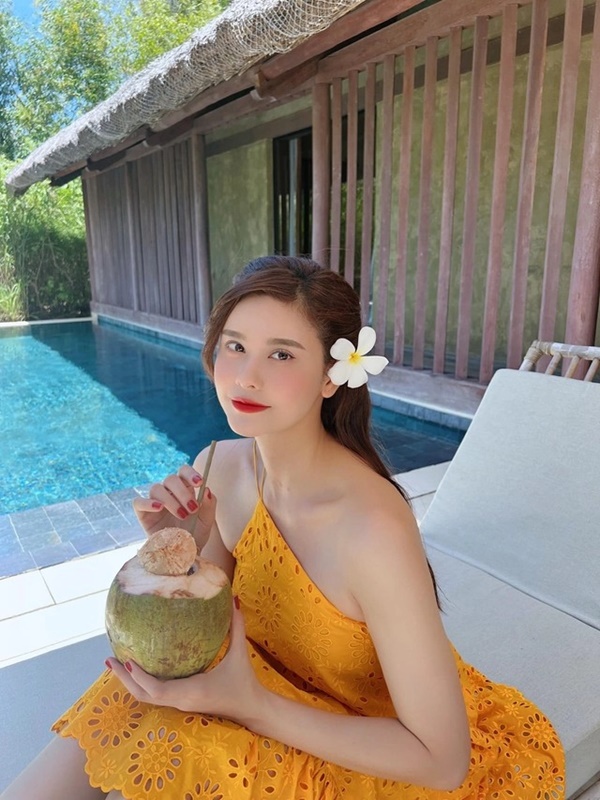 Vắng bóng 2 năm để chữa bệnh tuyến giáp, cuộc sống hiện tại của Trương Quỳnh Anh ra sao?-5