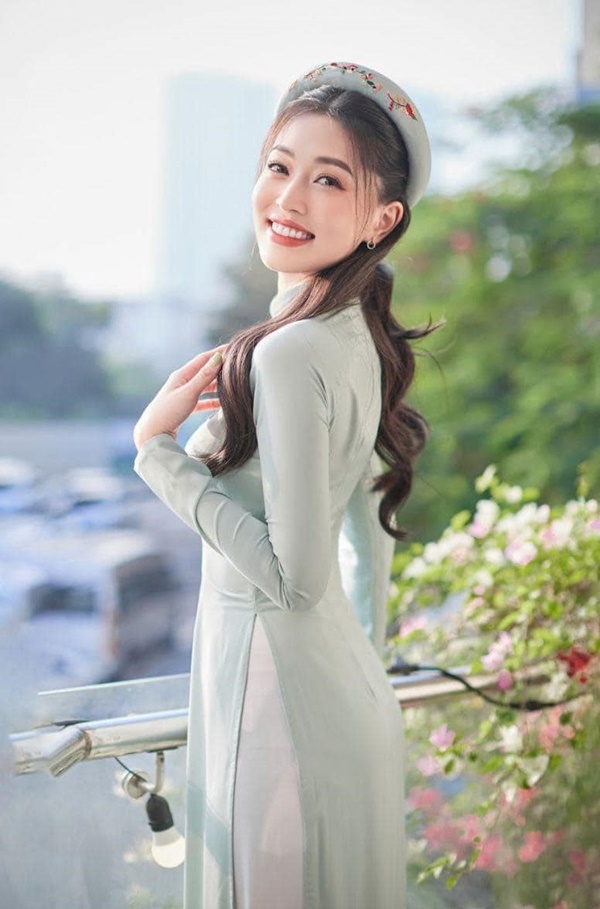 Xu hướng áo dài ăn hỏi của sao Việt: Càng đơn giản càng đẹp thanh tao-2