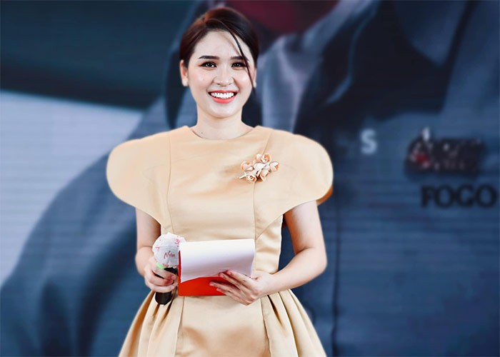 Nhan sắc vợ kém 12 tuổi, giỏi giang xinh đẹp của Sỹ Luân-7