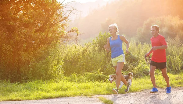 Người phụ nữ 36 tuổi kiên trì chạy 3km mỗi ngày, sau 1 năm, cơ thể thay đổi ngạc nhiên-5