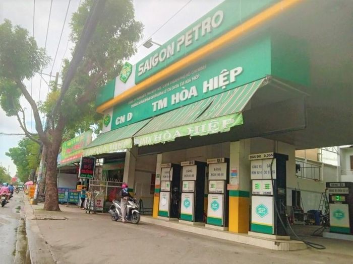 Hơn 50 cây xăng ở TPHCM đồng loạt hết xăng-1