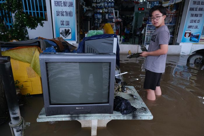 Triều cường dâng cao, nhiều nơi ở Cần Thơ thành ốc đảo-7