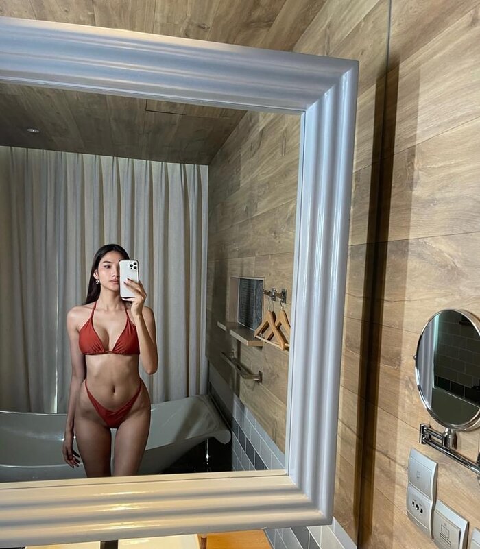 Hoàng Thùy khoe body bốc lửa, thành quả sau gần một năm ăn chay-2