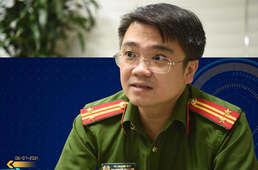 Người dân chật vật khi sổ hộ khẩu giấy bị thu hồi: Cơ quan chức năng nói gì?-2