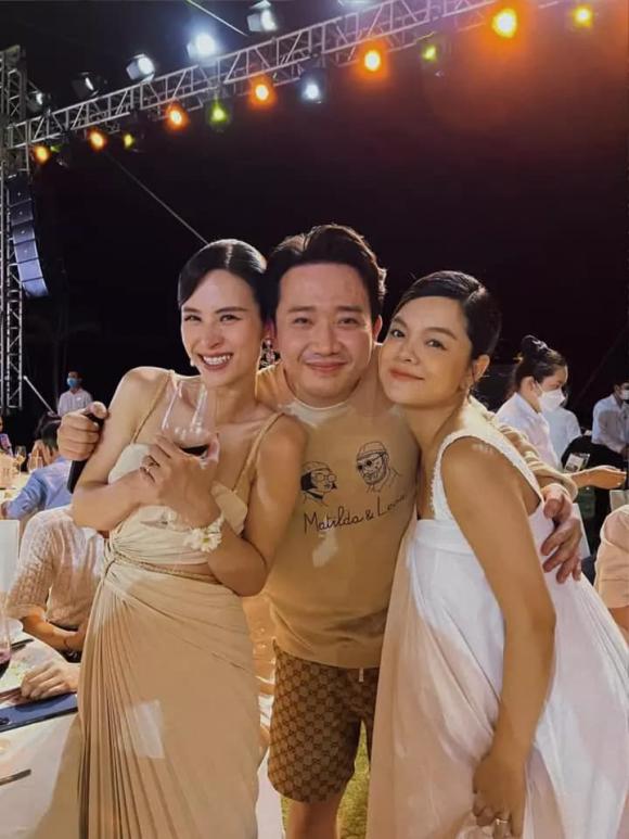 Trấn Thành và những pha lên đồ dự đám cưới: Luôn chỉn chu cho phù hợp nhất, lần nào cũng gây ấn tượng-10