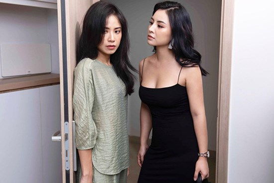 Dọn tủ lạnh cho mẹ chồng, thấy thứ này tôi yêu cầu em dâu sang ở nhà bà 1 tháng mà không dám chối cãi