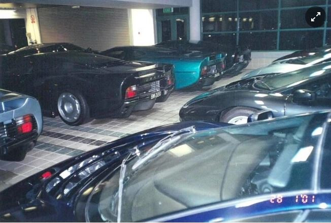 Quốc vương Brunei sở hữu bộ sưu tập 7 nghìn ô tô cổ trị giá 5 tỷ USD-5