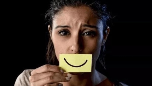 Thường xuyên thức dậy và tỉnh táo lúc nửa đêm là dấu hiệu của 4 bệnh, cần đi khám ngay-2