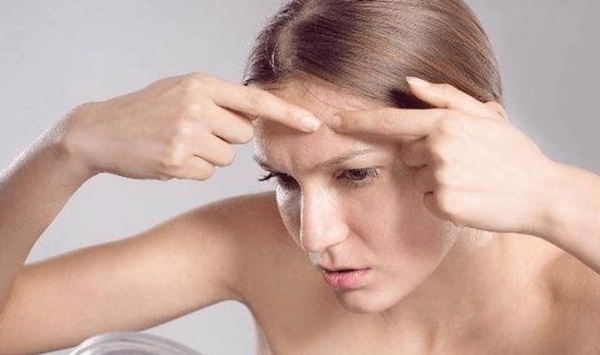 Thường xuyên thức dậy và tỉnh táo lúc nửa đêm là dấu hiệu của 4 bệnh, cần đi khám ngay-3