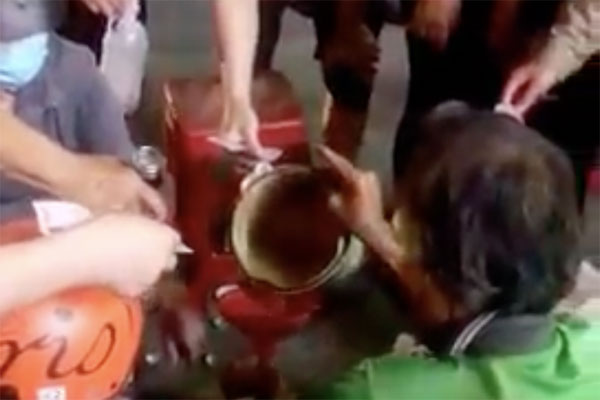 Giá xăng tăng sau chuỗi ngày giảm sốc, giá dầu đắt thêm 2.000 đồng/lít-2