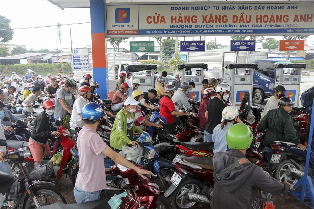 Vì sao miền Nam thiếu xăng dầu trầm trọng-4