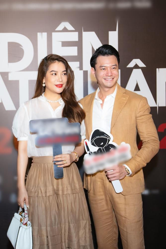 Vợ doanh nhân của Bình Minh mất điểm vì mặc quần nhàu nát-3