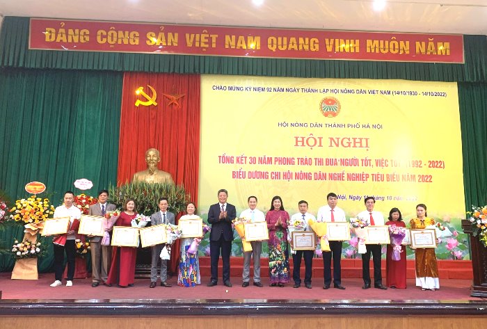 Hội Nông dân Thành phố tổng kết 30 năm phong trào thi đua Người tốt, việc tốt”-3