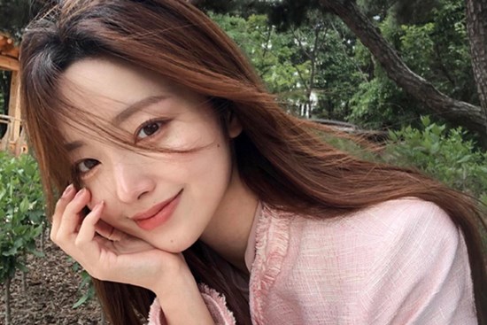 5 tips chăm sóc da tránh khô tróc, lão hóa khi trời sang Thu hanh khô