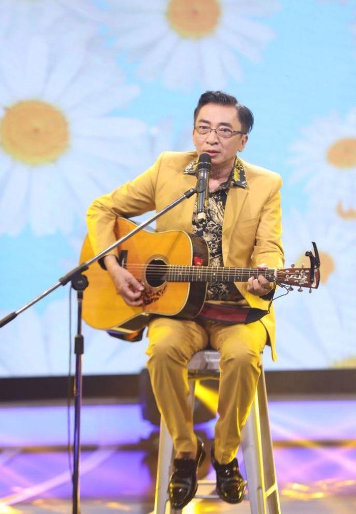 Ca sĩ Đình Văn Mưa bụi: Nổi như cồn, phá sản và ở ẩn bên vợ kém 24 tuổi-3