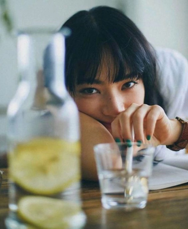 Đây là dấu hiệu cho thấy bạn đang uống quá nhiều nước-1