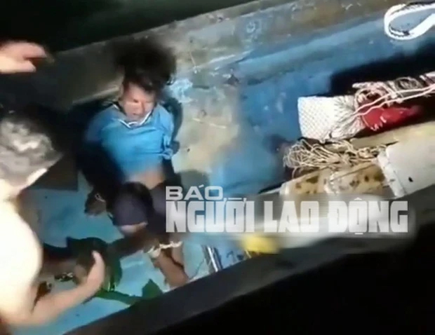 Sự thật clip ngư dân bị trói, đánh trên biển đang gây xôn xao mạng xã hội-2