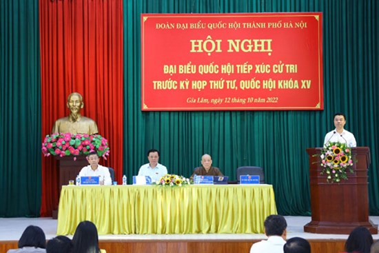 Bí thư Thành ủy Hà Nội Đinh Tiến Dũng tiếp xúc cử tri huyện Gia Lâm