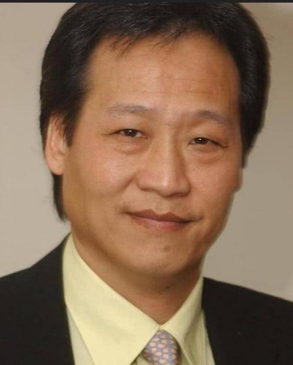 Cha nuôi tỷ phú quay lại ủng hộ Lưu Diệc Phi, người tình kém 30 tuổi bị bỏ rơi-2