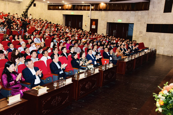 Phát động Tháng cao điểm Vì người nghèo” và an sinh xã hội Thành phố năm 2022-2