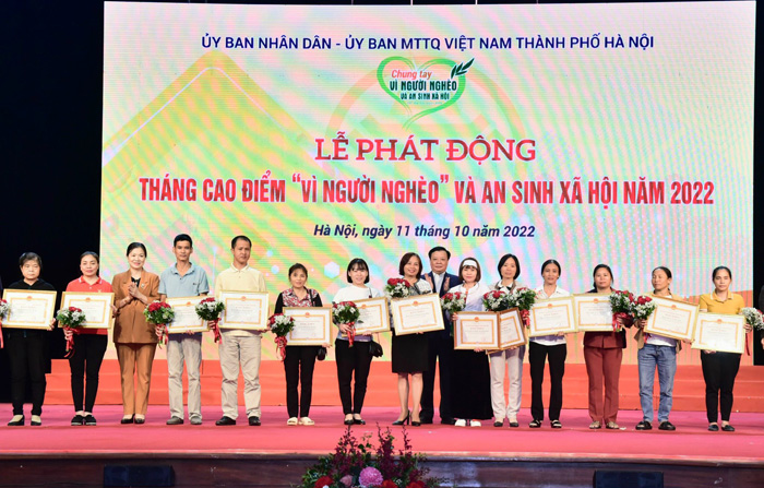 Phát động Tháng cao điểm Vì người nghèo” và an sinh xã hội Thành phố năm 2022-4