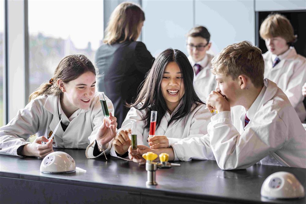 Cơ hội nhận học bổng tiền tỷ của ngôi trường danh giá Brighton College Vietnam-2