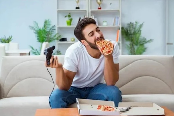 Thói quen nhiều người mắc tăng gánh nặng cho gan: Bác sĩ chỉ 2 cách để thải độc gan dễ dàng-2