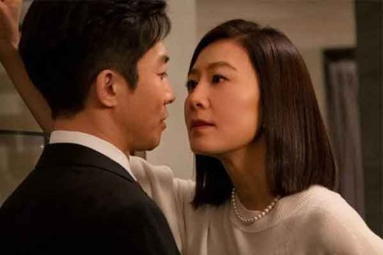 Sự thật những lần chồng ghé quán massage 'xin cốc nước' khiến vợ chết lặng, khóc không thành tiếng