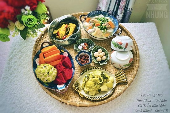 Mẹ đảm là người duy mỹ, chỉ mất 30 phút cho bữa ăn giàu dinh dưỡng, đẹp mắt khiến chị em thán phục