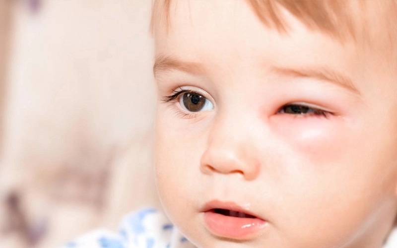 9 điểm trên cơ thể của trẻ sơ sinh cha mẹ hạn chế chạm vào-1