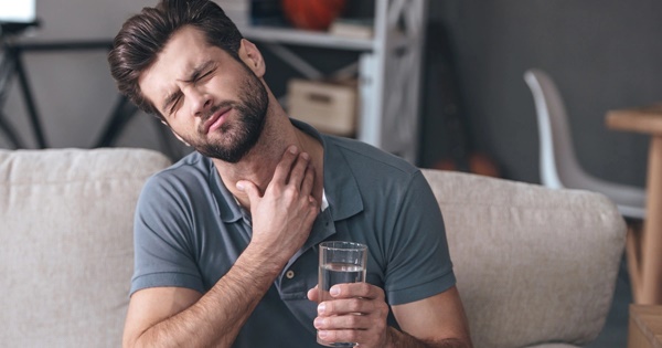 Triệu chứng không ngờ cảnh báo bệnh ung thư vòm mũi họng-2