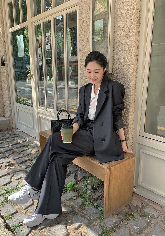 11 cách mặc áo blazer với sơ mi giúp nhân đôi vẻ thanh lịch-9