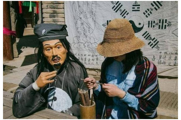 Đàn ông sợ tai vểnh, đàn bà sợ lộ mũi!Điều gì đặc biệt ở những người này mà cổ nhân kiêng kỵ đến vậy?-1