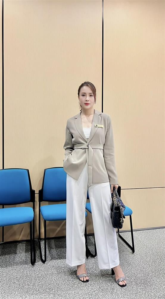 Học sao Việt 10 cách diện đồ layer trẻ trung, ngọt ngào cho mùa Thu-10