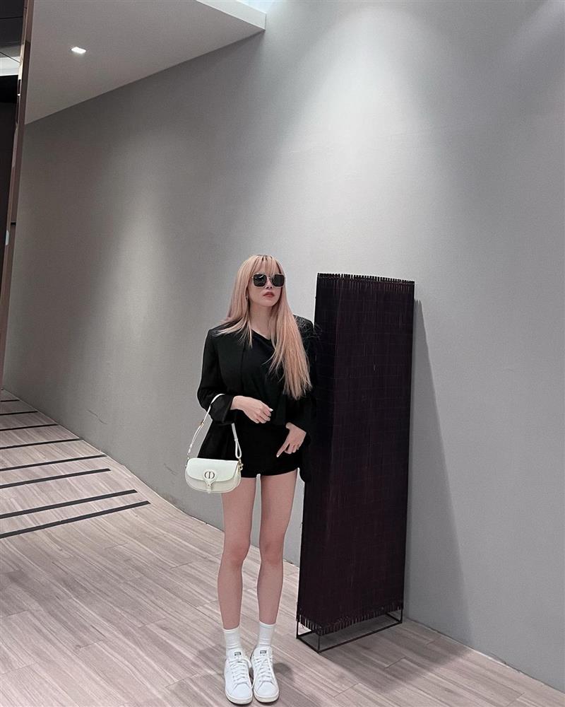 Học sao Việt 10 cách diện đồ layer trẻ trung, ngọt ngào cho mùa Thu-8