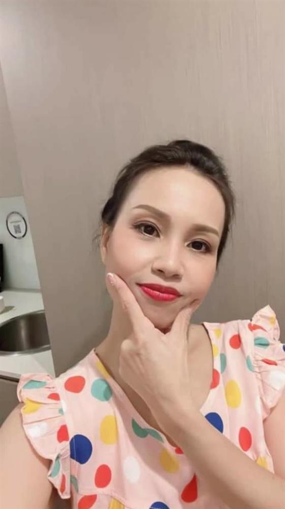 Cuộc sống hiện tại của Cẩm Ly sau khi bị bệnh suýt bỏ hát: An yên bên chồng con, vẫn trẻ trung và xinh đẹp-5