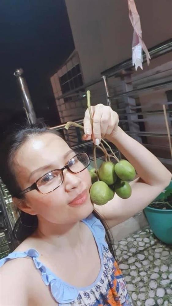 Cuộc sống hiện tại của Cẩm Ly sau khi bị bệnh suýt bỏ hát: An yên bên chồng con, vẫn trẻ trung và xinh đẹp-11