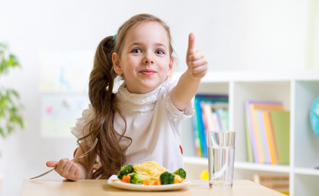 Bí quyết giúp trẻ ăn ngon miệng, tránh tình trạng lười ăn, chậm lớn-3