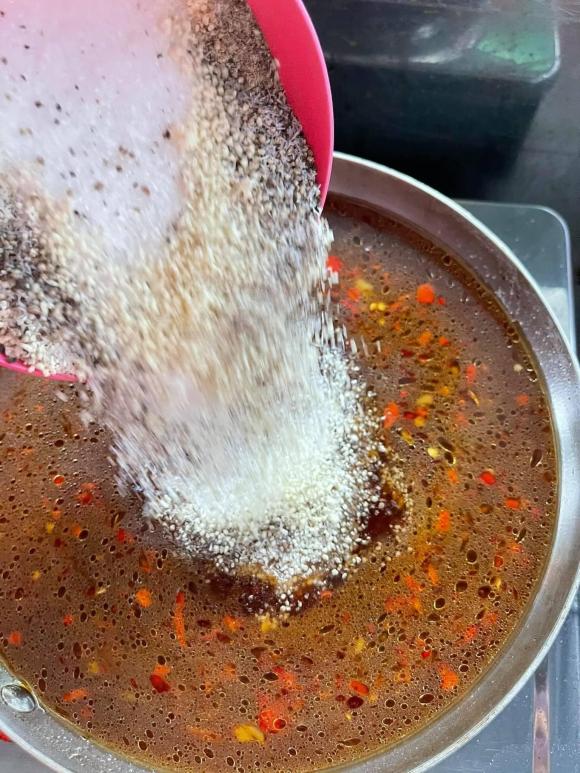 Cách làm sốt kho thịt, kho cá để tủ lạnh dùng dần: Bí quyết nấu nhanh dành cho bà nội trợ bận rộn-3