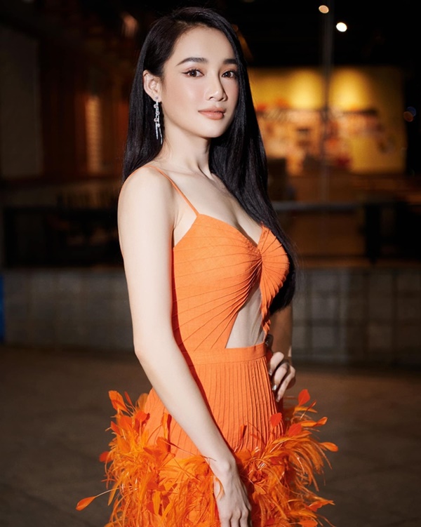 Ngọc nữ màn ảnh Việt: Hà Tăng, Lan Ngọc, Nhã Phương và 1 nhân tố mới-6