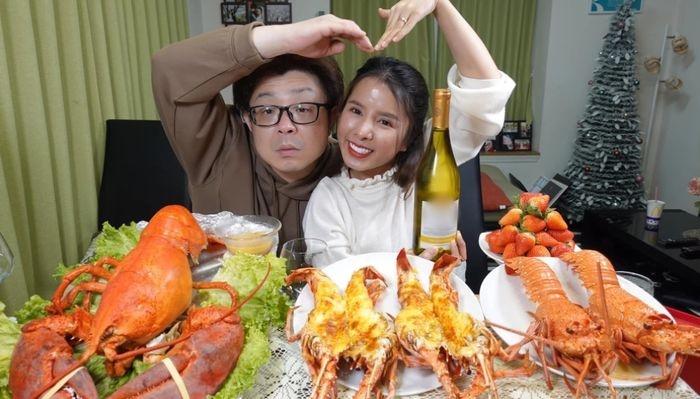 Loạt quà trị giá bạc tỷ Bà Nhân Vlog khoe được chồng Nhật tặng-7