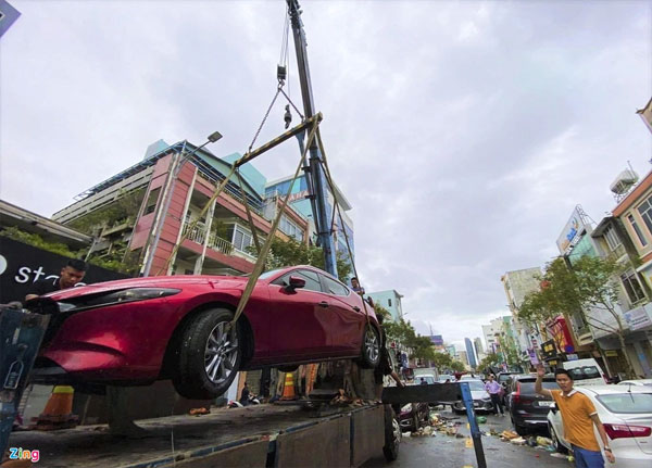 Xe ngập trong mưa lũ ở Đà Nẵng, bảo hiểm chi trả thế nào-2