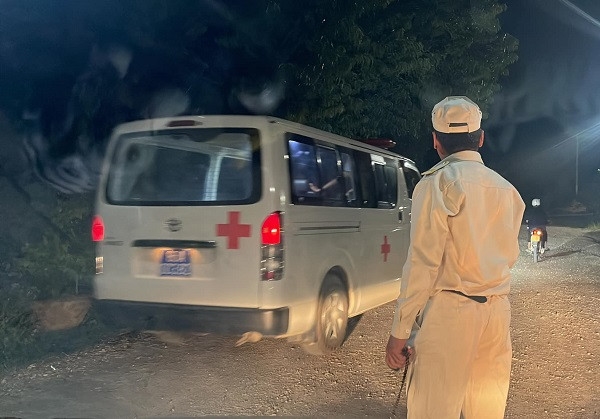 Thông tin mới nhất vụ sạt lở mỏ titan, 4 người bị vùi lấp ở Bình Thuận-2