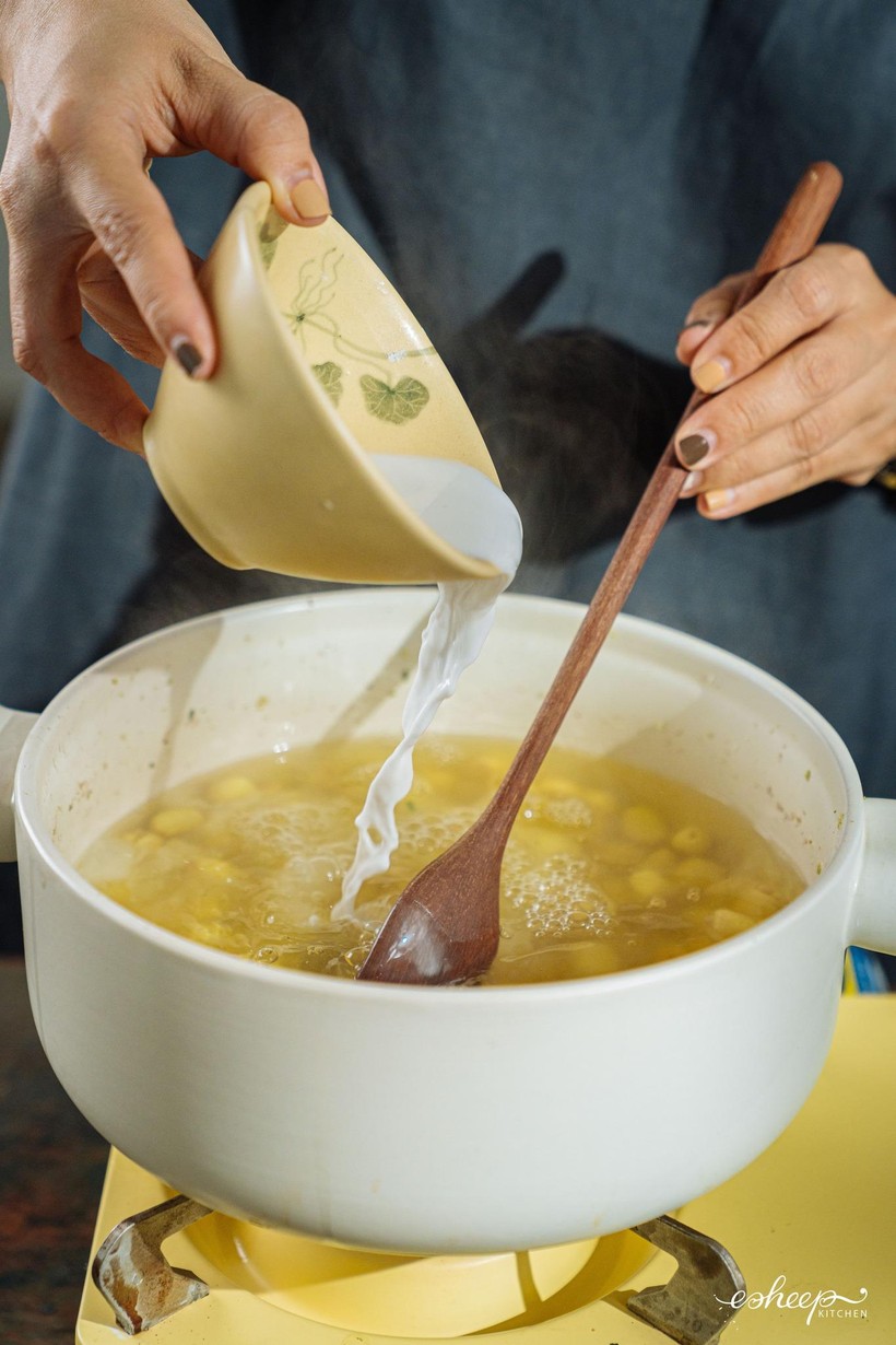 Cách nấu xôi cốm và chè cốm hạt sen chuẩn vị Hà Nội-11