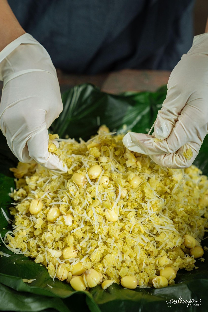 Cách nấu xôi cốm và chè cốm hạt sen chuẩn vị Hà Nội-10