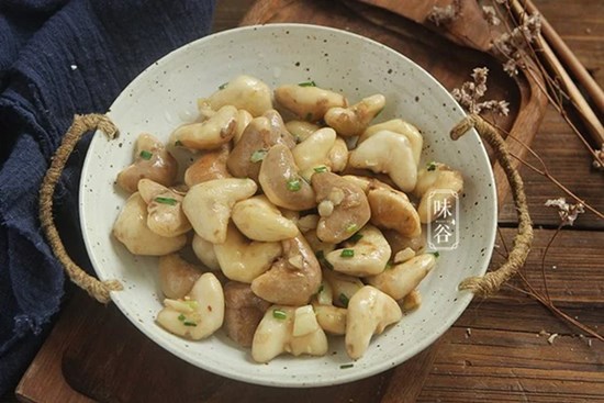 Loại củ xấu xí là 